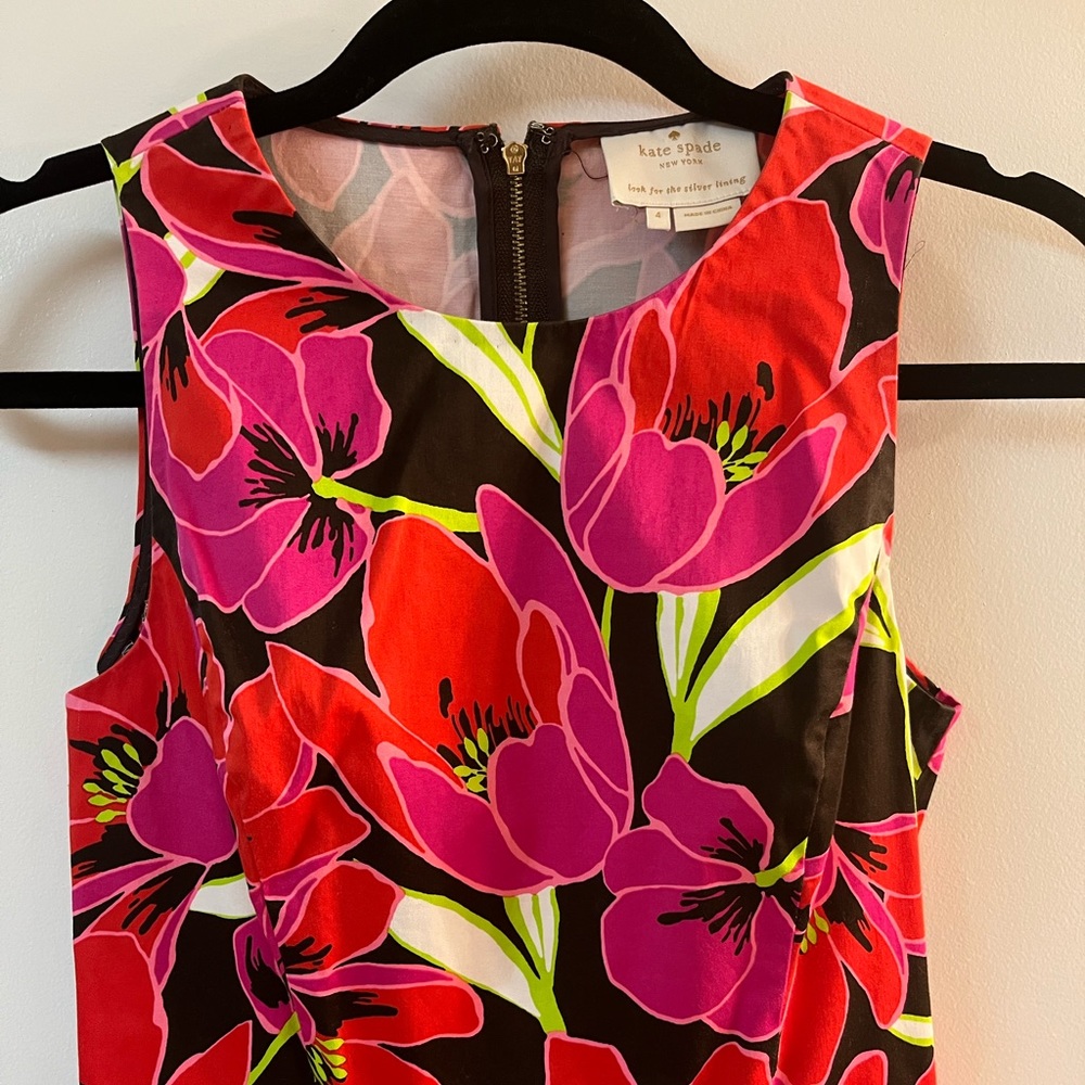 Like new: $298 KATE SPADE Peplum Cotton Sheath Dress, Red/Pink Floral, Size 4 - Picture 7 of 16